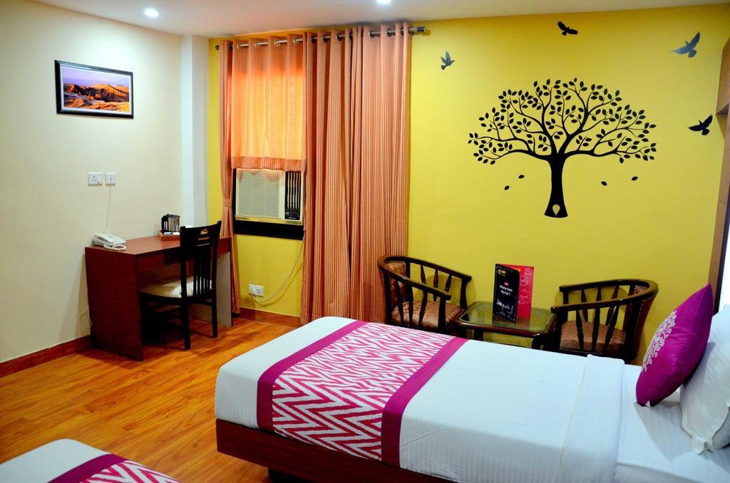 Geetika Galaxy Hotel Kanpur Dış mekan fotoğraf