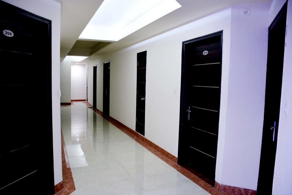 Geetika Galaxy Hotel Kanpur Dış mekan fotoğraf